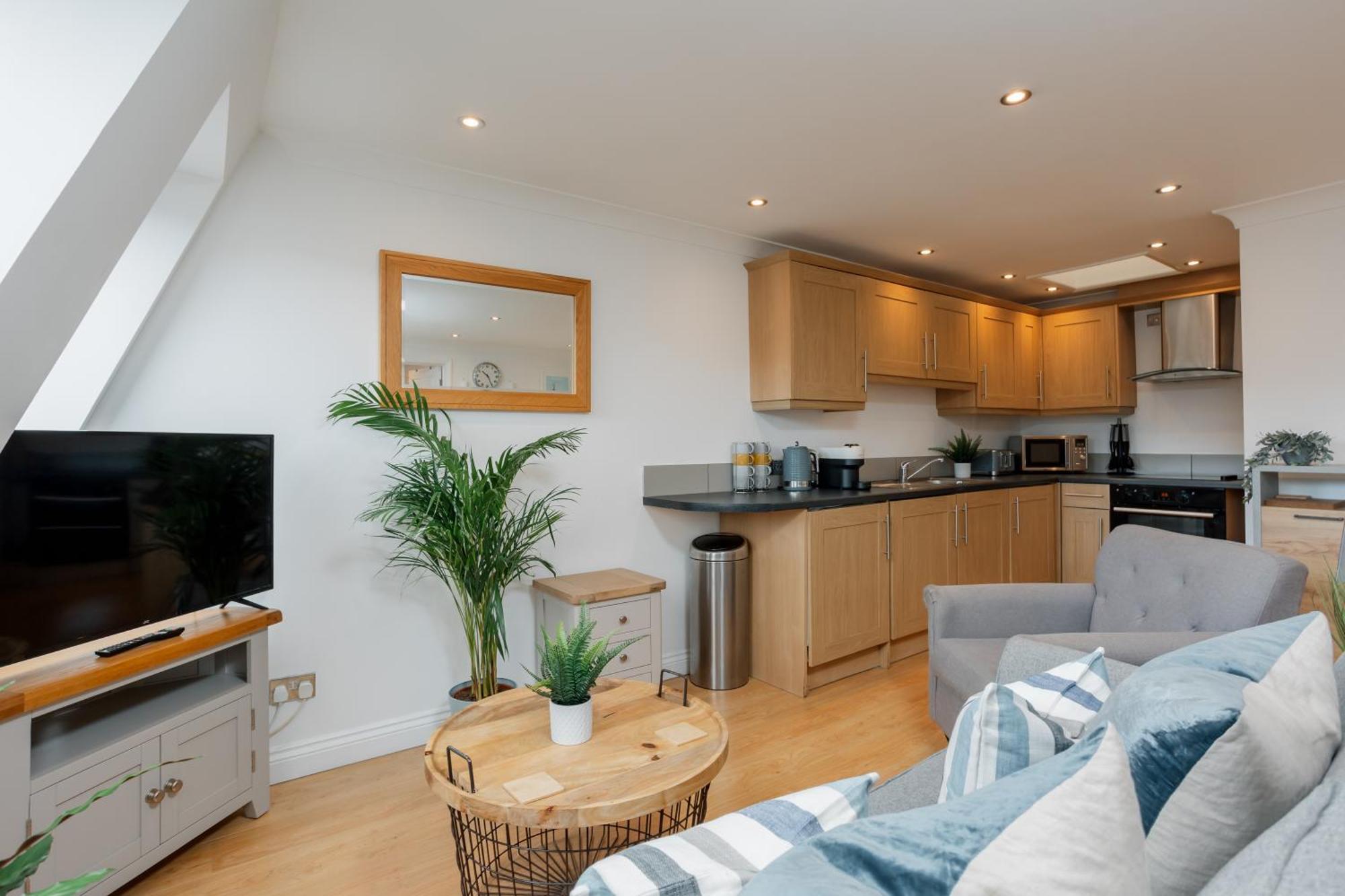 Starhost Residences - Central 3 Bed Apartment At Regents Court, Newbury Εξωτερικό φωτογραφία